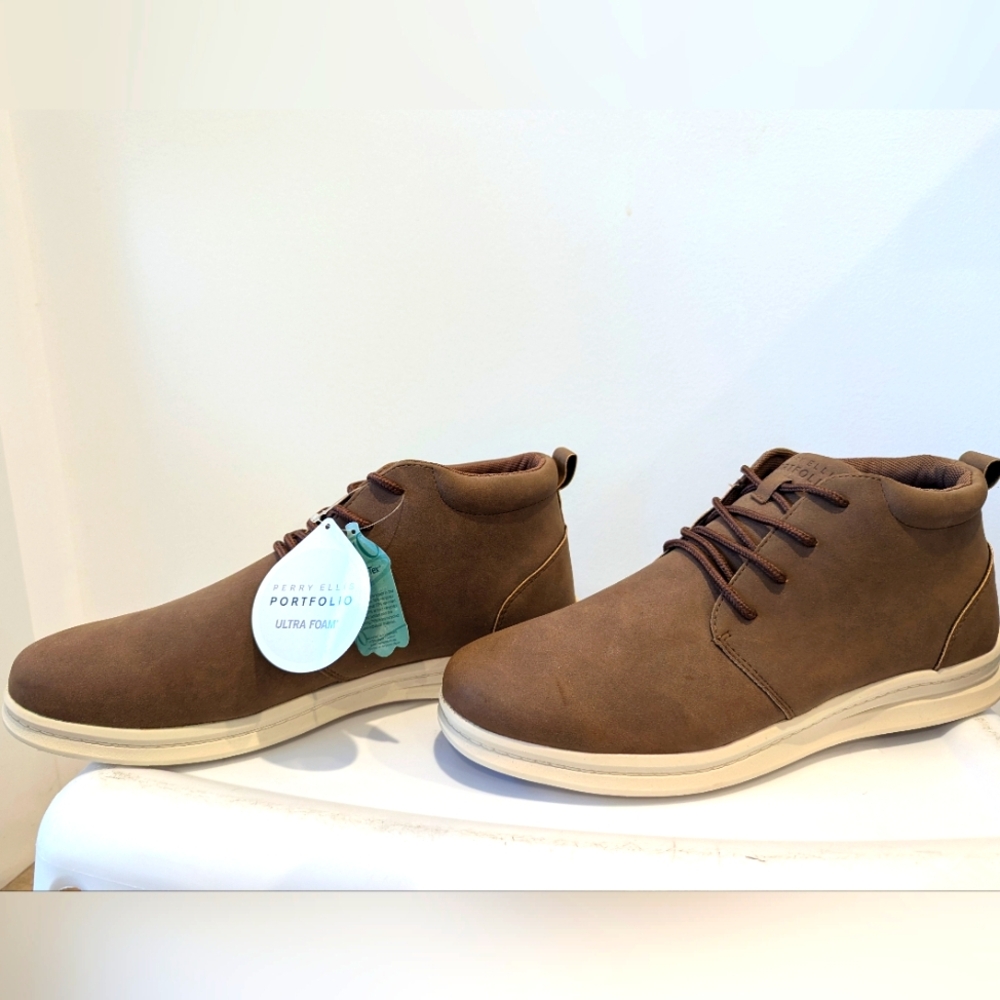 Perry Ellis Ultra Foam Boots